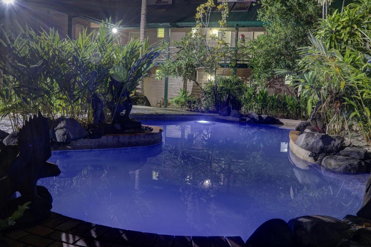 Gizo Hotel Екстериор снимка